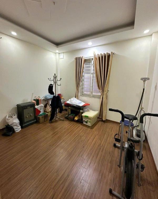 Bán nhà phân lô trần quang diệu 40m x 4 tầng ô tô tránh vỉa 🏤 hè rộng 17 tỷ