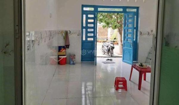 Bán Nhà trong hẻm 100m²