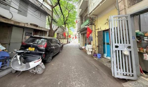 Bán nhà phân lô chính chủ ngõ 🏤 4 Phương Mai ôtô qua 50m 15.3 tỷ