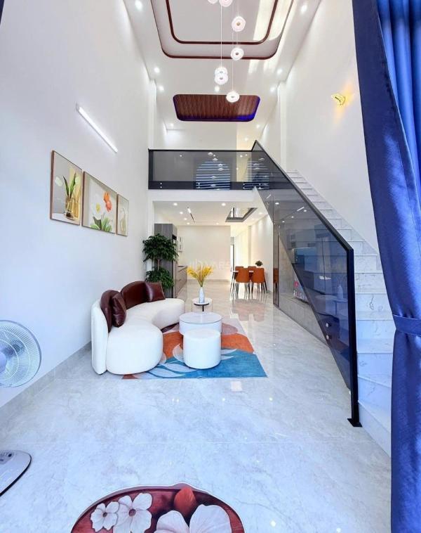 Cần bán Nhà trong hẻm 100m²