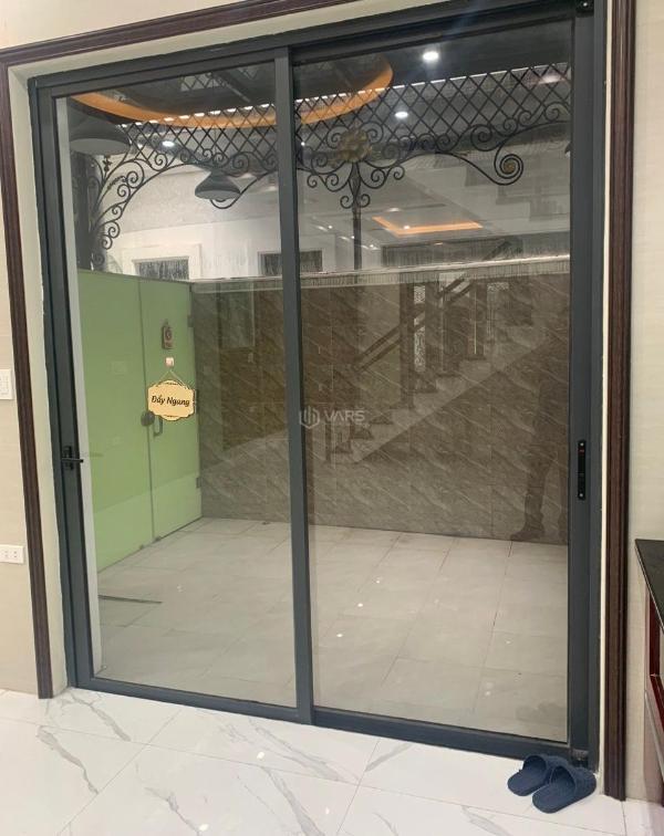 Cho thuê nguyên căn 🏘️ liền kề 6 phòng ngủ giá chỉ 20tr tại vinhomes marina