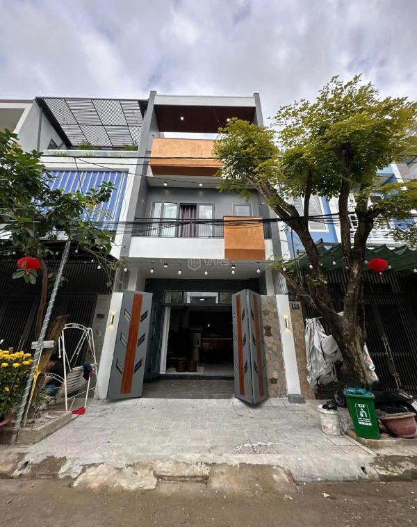 💥 nhà đẹp giữa 🏣 trung tâm thủ dầu một 5.5x30m, giá 3 tỷ 3 💥