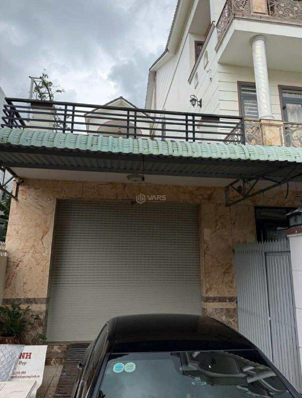 Cho thuê Nhà trong hẻm 73m²