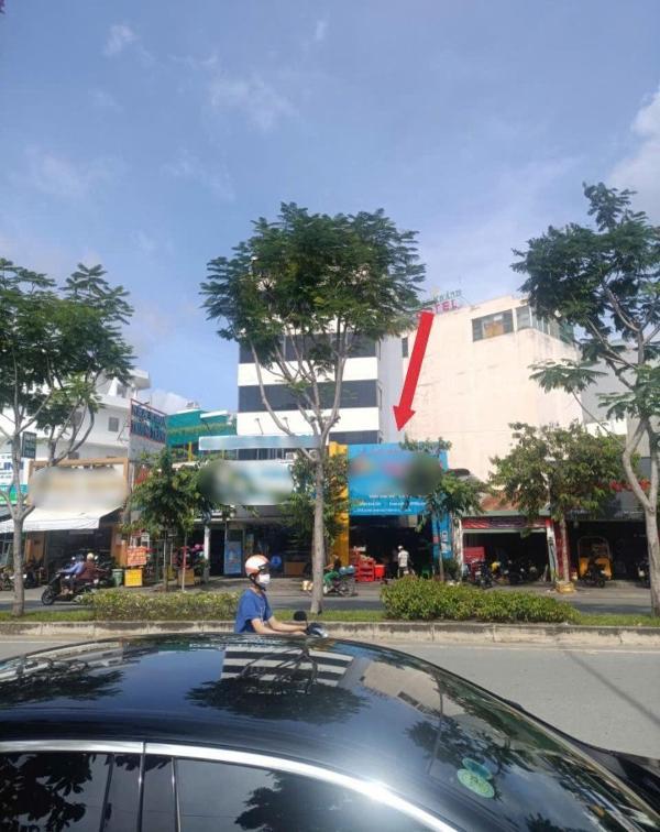 Bán nhà mặt tiền 🌊 trần não giá: 41 tỷ tl