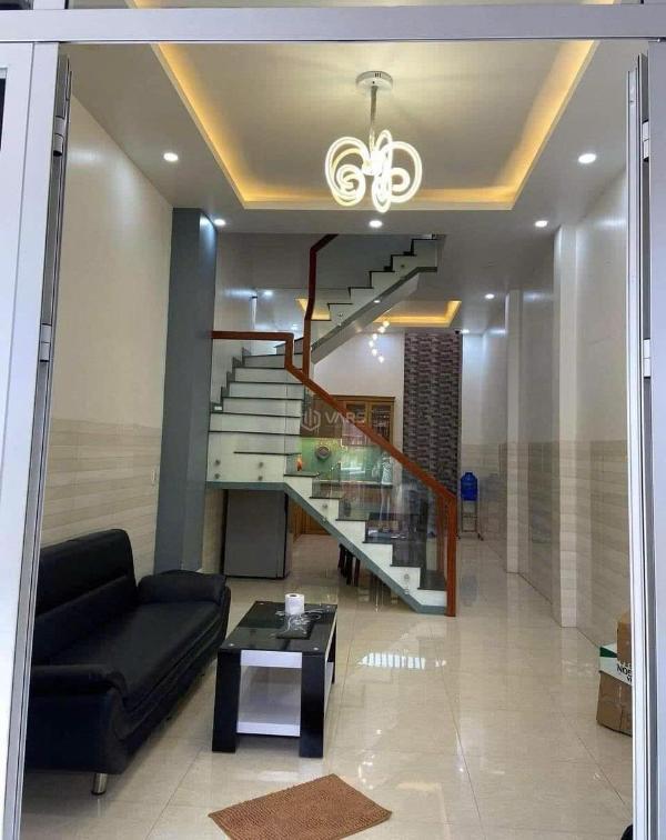 Nhượng gấp nhà đẹp 50m2 đường tạ quang bửu, quận 8 hẻm xe 🏢 hơi, shr giá 2 tỷ 350