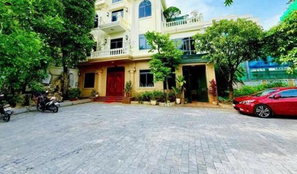 Chủ cần bán Biệt thự nghỉ dưỡng 180m²