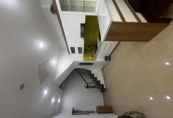 Duy nhất 1 căn - tt đống đa - 40m 5 tầng - 🏢 3 phòng ngủ - tặng nội thất - 6.9 tỷ