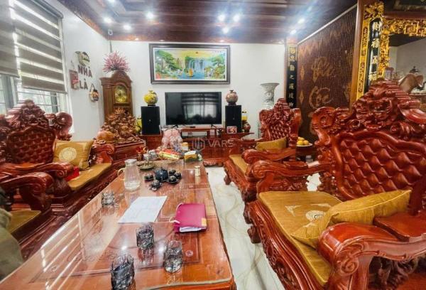 Bán nhà -155m2- mt 12m 3 tầng 🏚️ ô tô 7 chỗ - mua nhà tặng nội thất hơn 1 tỷ