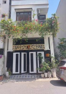 Cần bán Nhà mặt phố 69m²