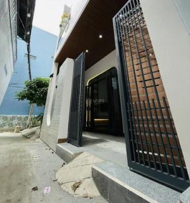 Cần bán Nhà trong hẻm 50m²