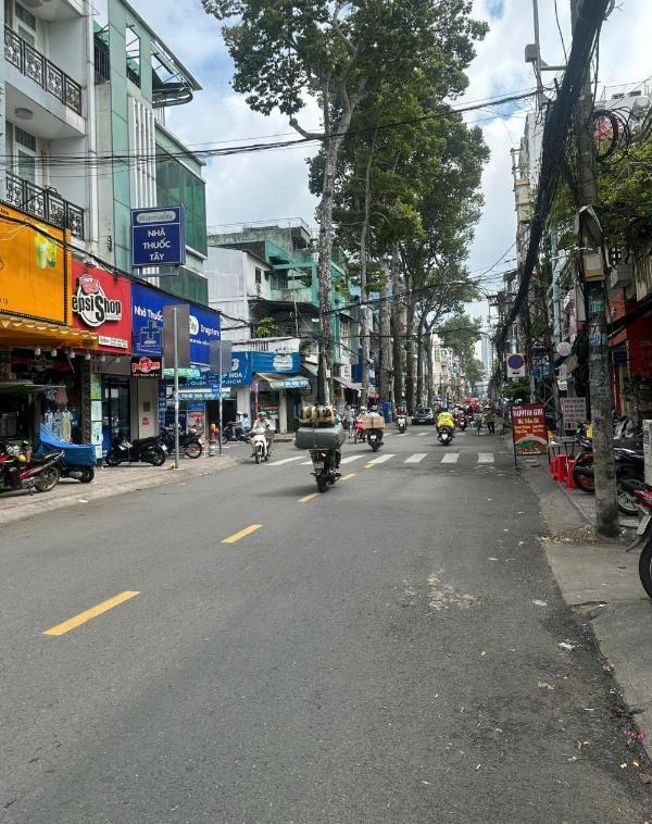 Chủ cần bán Nhà mặt phố 60m²