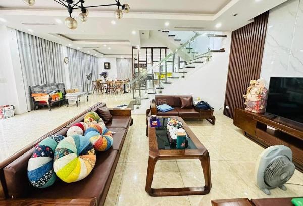 Biệt thự kđt vạn phúc- hà đông. nhỉnh 39 tỷ. *dt:148m2 x 4t x 10m.mt vỉa 🏠 hè, ô