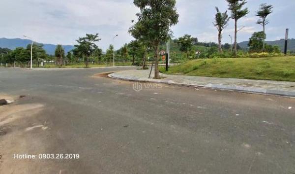 Bán Đất nền riêng lẻ 100m²