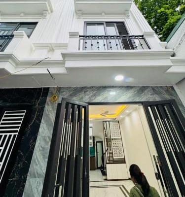 Cần bán Gấp nhà 🏠 Giải Phóng, Bùi Huy Bích, 35m2 x 5 tầng, ô tô, Giá: 7,3 tỷ( ctl)