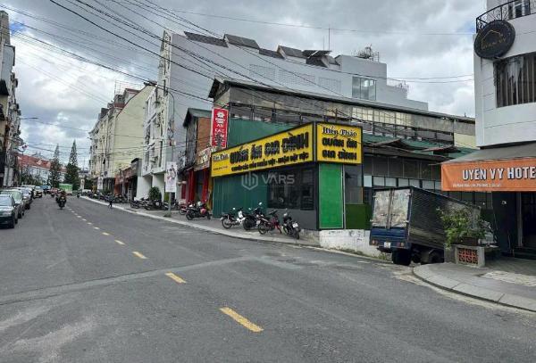 Chủ cho thuê Nhà mặt phố 60m²