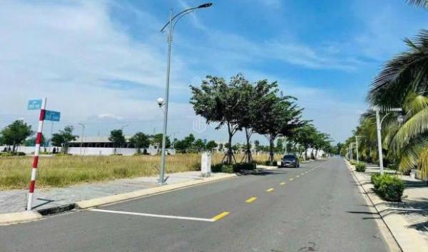 Bán Đất nền riêng lẻ 100m²