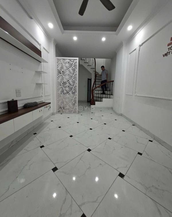 Nhà đẹp thượng thanh long biên - 5 tầng hiện đại 💥 ngõ nông, kinh doanh nhỏ