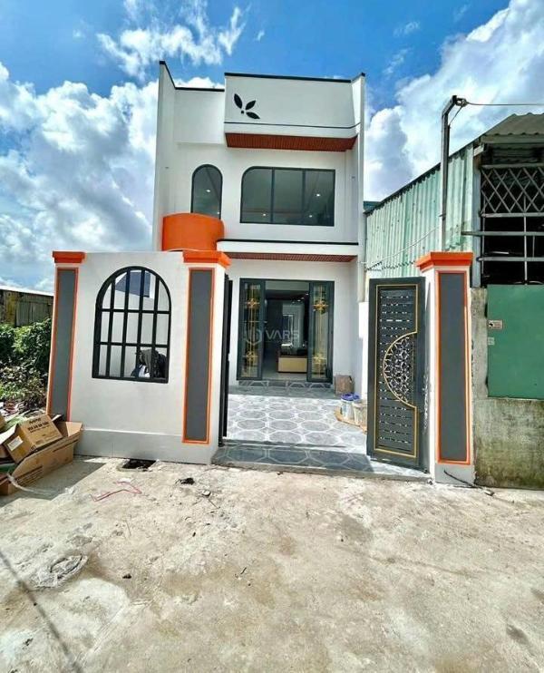 Chỉ vài phút tới 🏦 khu du lịch bửu long biên hòa. nhà gác lửng mới hoàn thiện