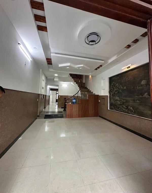 Chủ cần bán Nhà mặt phố 126m²