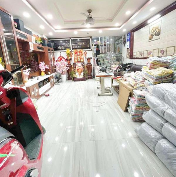 Bán Nhà trong hẻm 100m²