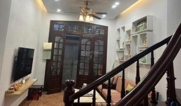 Cho thuê nhà Kim Mã-Ba Đình, full đồ 🏣 50m2, 4 tầng, 4 ngủ, 20 triệu