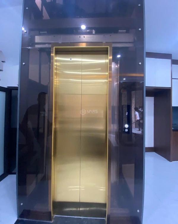 Nhà 🆘 mới 5 tầng . thiết kế hiện đại tiện nghi đầy đủ