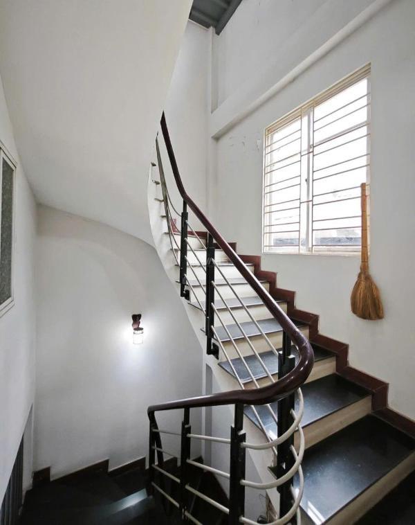 Bán nhà ngõ 1 bùi xương trạch ô tô vào 💥 nhà kinh doanh 6 tầng khung cột