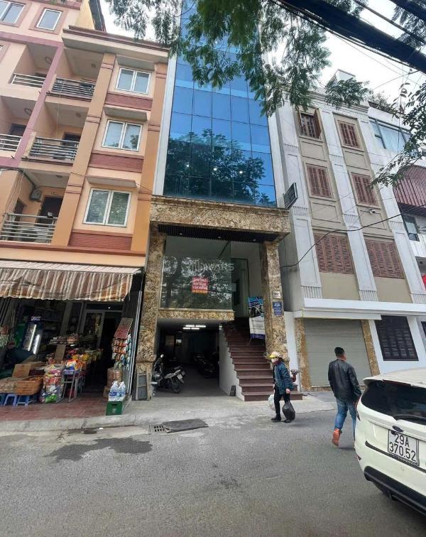 Chủ cần bán Nhà mặt phố 100m²