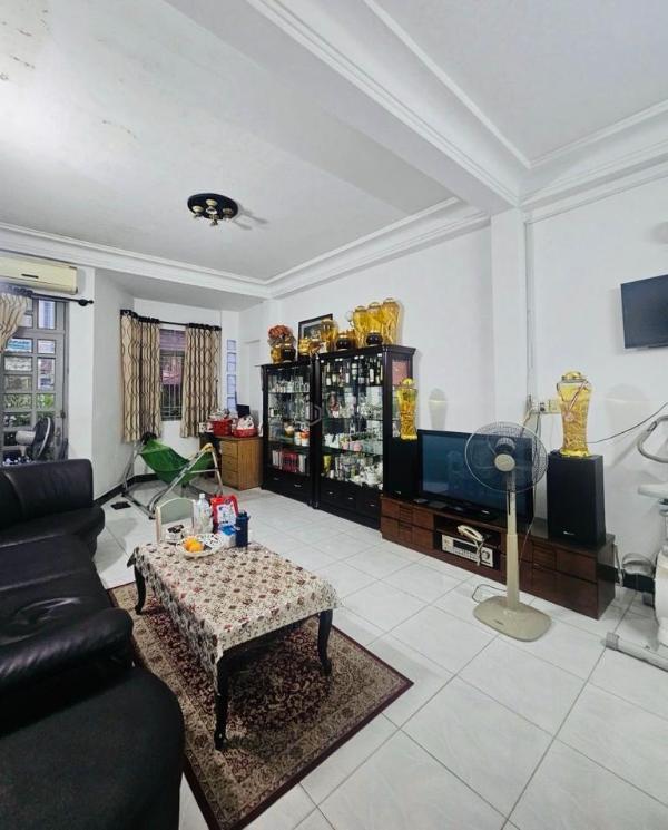 Chưa đến 500m ra cảng hàng không t1 - xe hơi đỗ cửa, nhà đẹp, vuông, ☘ 4 tầng, 3pn