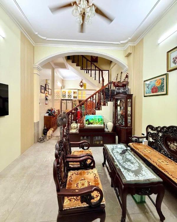 Bán nhà 4 tầng ngõ phố lê trọng tấn diện 🏬 tích 52m2 15,7 tỷ