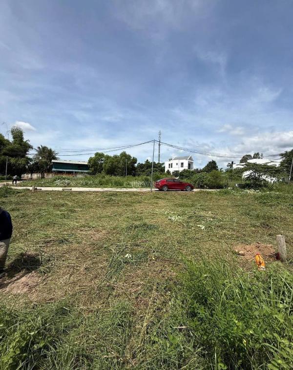 Chủ cần bán Đất nền riêng lẻ 61m²