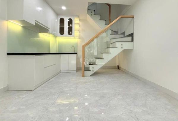 Cần bán Nhà trong hẻm 14m²