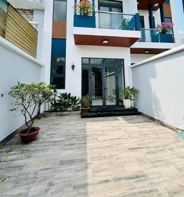 BÁN NHÀ PHỐ 100M², 🌊 SHR, HOÀN CÔNG, NỘI THẤT CAO CẤP, GIÁ 2.5 TỶ.