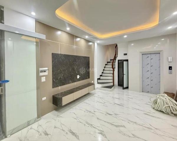 Bán nhà ☘ đường láng đống đa, 6 tầng thang máy, 33m2, full đồ, ở ngay 8,3 tỷ