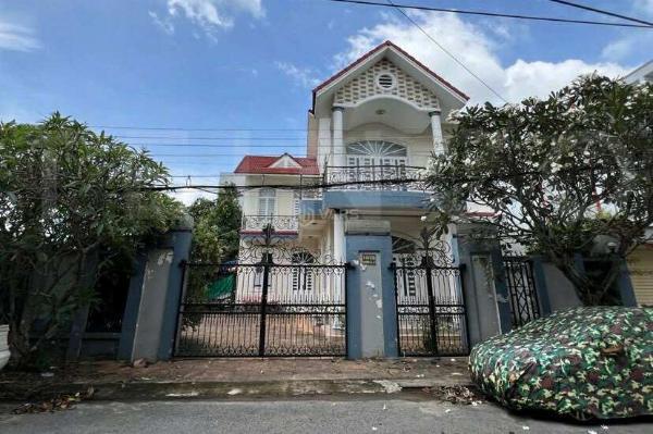 Cho thuê biệt thự 5 phòng full nội thất khu 148 🏦 có sân rộng