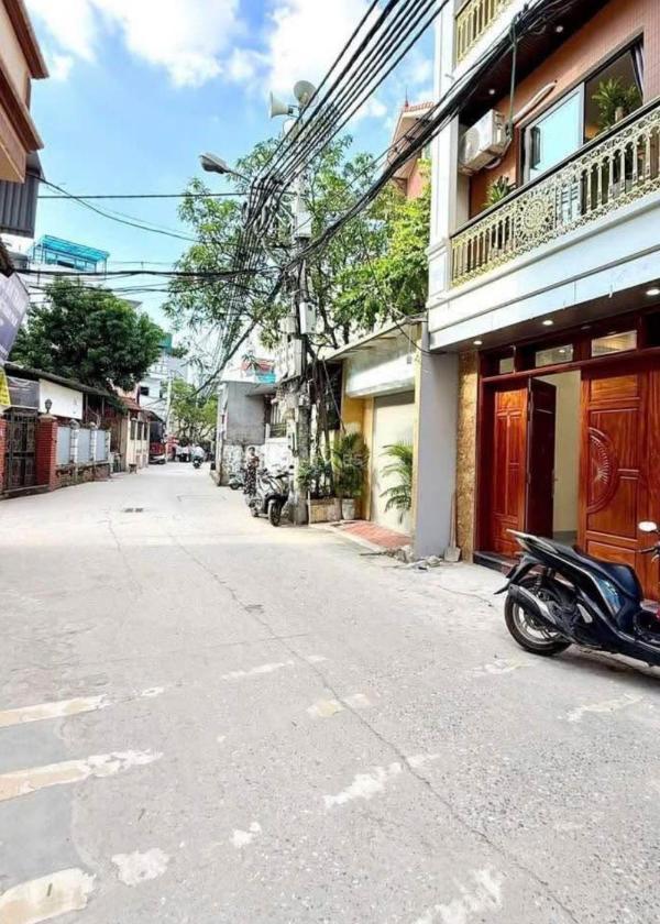 Bán nhà 4 tầng nghĩa tân ô tô 🏬 tránh 30m² ở ngay giá hấp dẫn hơn 10 tỷ