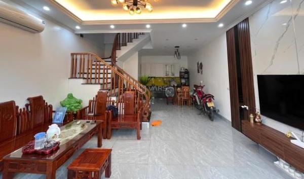 BÁN ☘ NHÀ 3 TẦNG MỚI, KIÊN CỐ ĐẸP LUNG LINH 55M2-5.5M MẶT