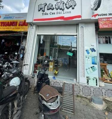 Sang nhượng mặt bằng kinh doanh ngay mặt tiền đường 30/4, Phú 🏣 Hòa, Thủ Dầu Một, Bình