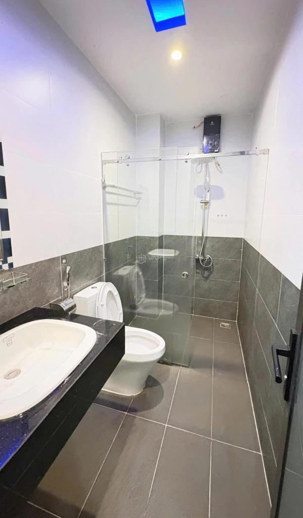 Bán Nhà mặt phố 71m²