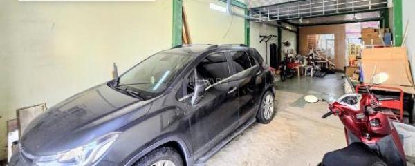 Bán Nhà trong hẻm 140m²