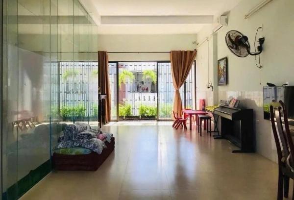 Bán Nhà mặt phố 80.5m²