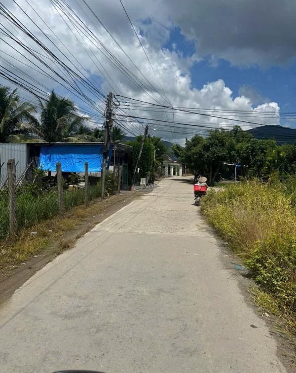 Cần bán Đất nền riêng lẻ 61m²