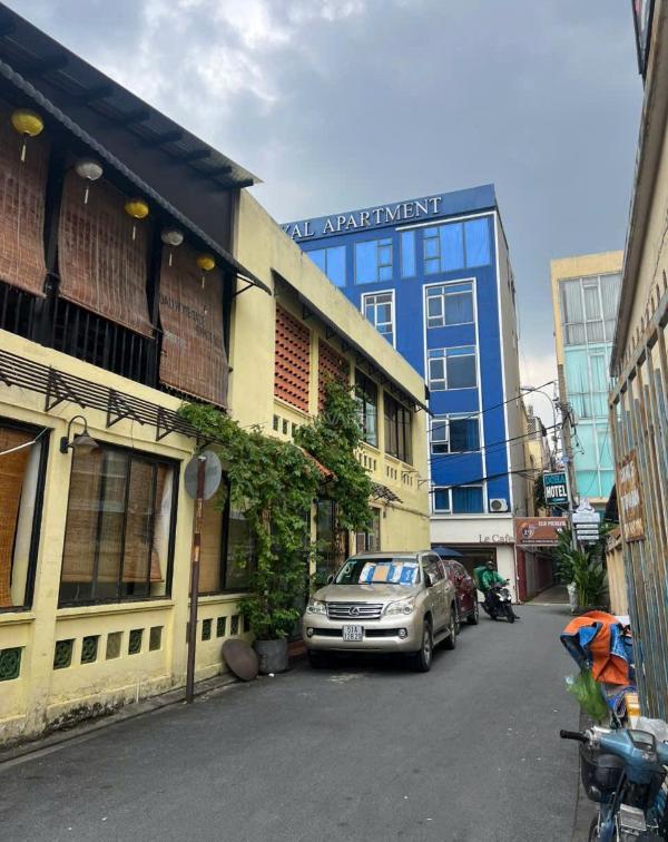 Tòa nhà hot nhất khu sân 💥 bay hồng hà, p.2, tân bình-hđt:140tr/tháng