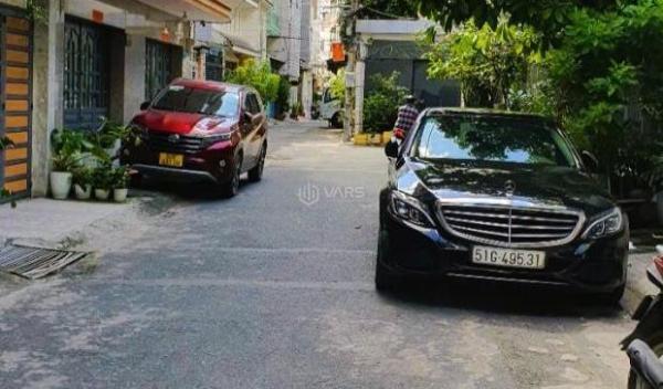 Chủ cần bán Nhà trong hẻm 64m²