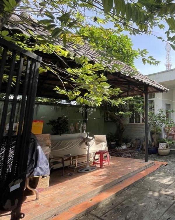 ⭐️⭐️ nhà lô 🏡 góc shr đ.9m 236m2 trần thị bốc hóc môn