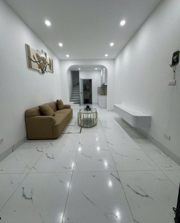 Bán nhà 🏠 phan đình giót 30m2. 2, 9 tỉ