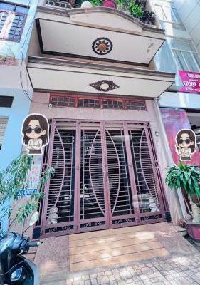 Chủ cho thuê Nhà mặt phố 100m²