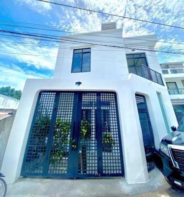 Bán nhà mới 🌊 đẹp lô góc-DT56m2-2TẦNG-3PN-ôtô đậu cửa-vĩnh hải-Nha Trang-Chỉ 3ty. 💥