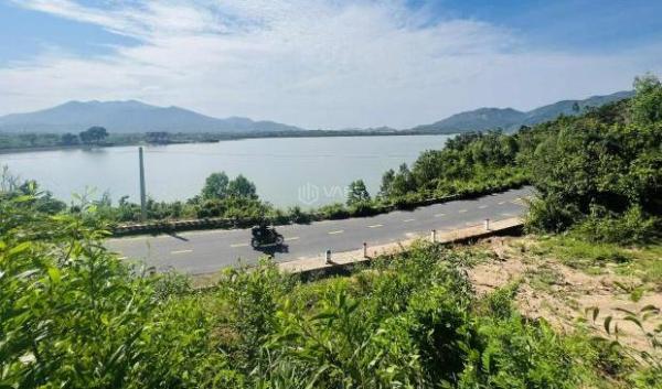 bán đất view Hồ rất đẹp, 🏡 cách biển Nha Trang chỉ 20p rộng 1,8 hecta đường nhựa giá rẻ