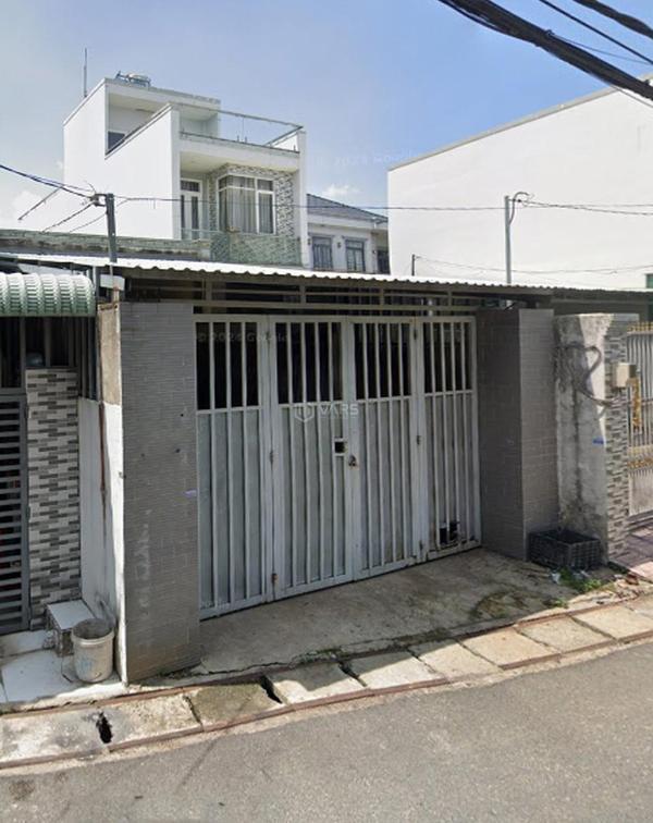 ⭐️⭐️ nhà mặt tiền shr đ.8m 240m2, nở hậu song 🏠 hành hóc môn